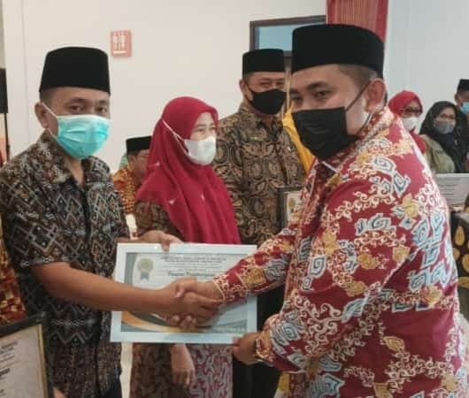 MAN Batubara Raih Penghargaan Lembaga Berprestasi pada Madrasah Award Indonesia