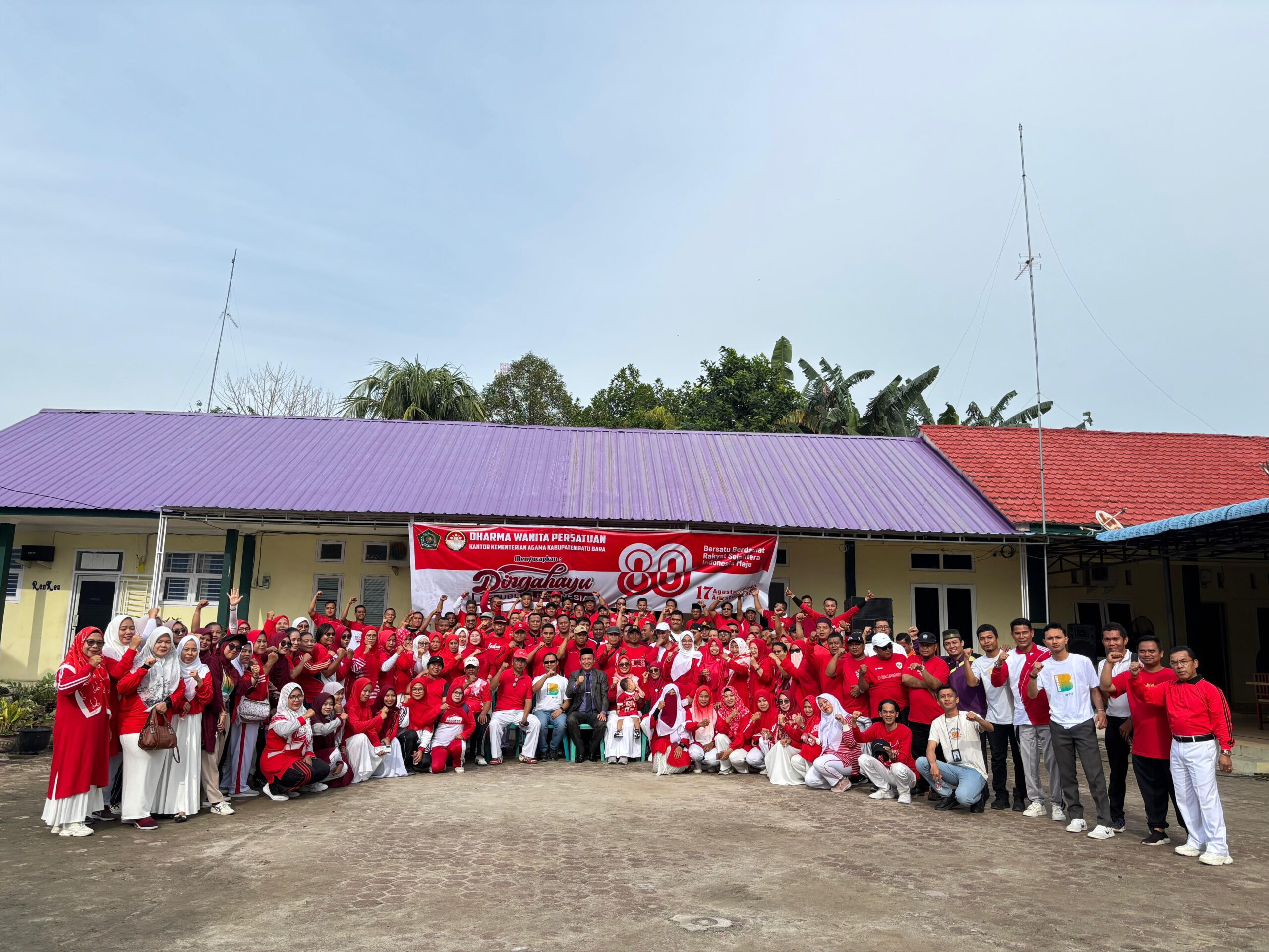HUT RI Semakin Meriah, MAN Batubara Antusias Ikuti Senam di Knator Kemenag