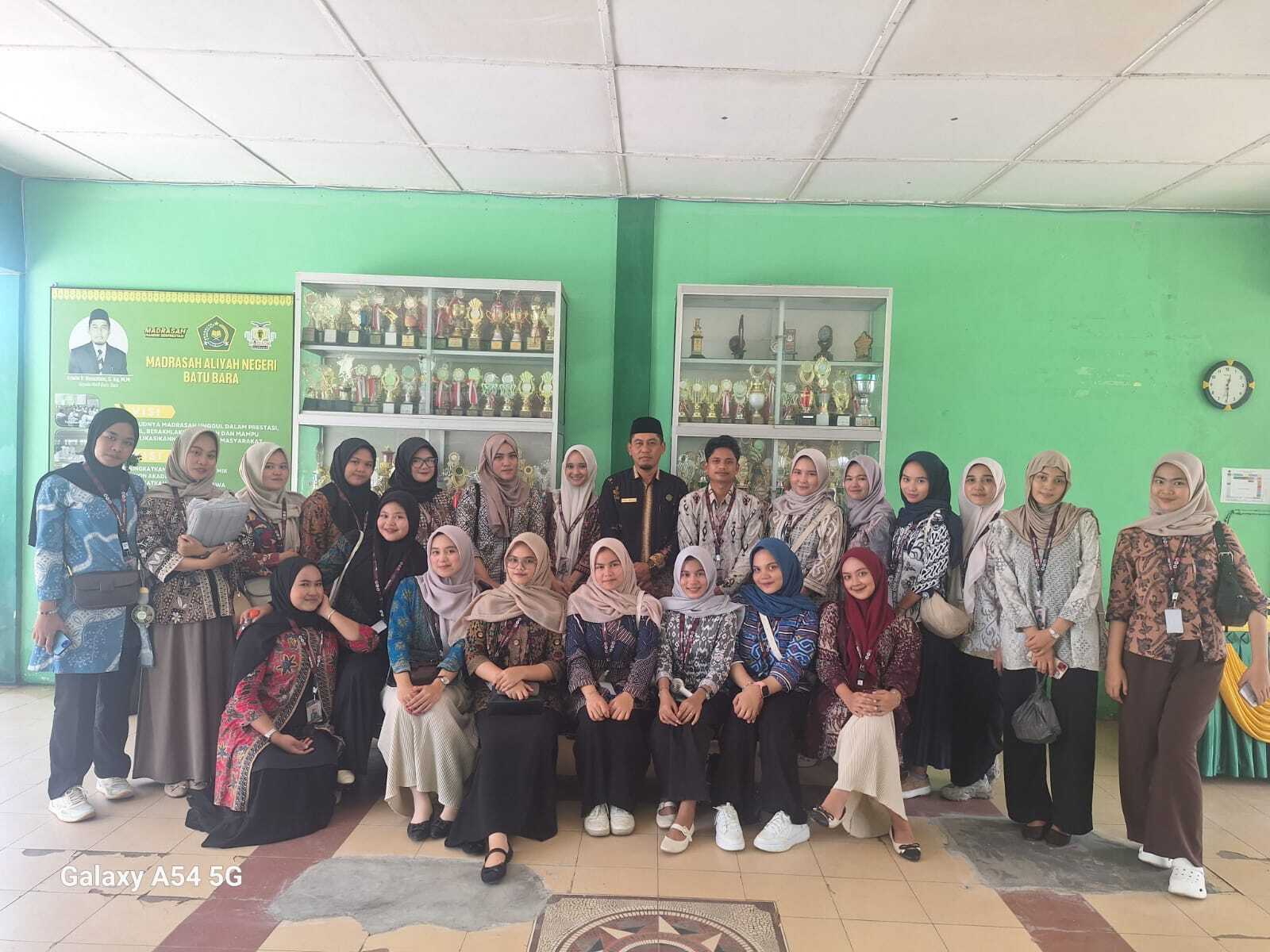 Siswa/i MAN Batubara Terima Edukasi Mahasiswa KKN UINSU Tentang Anemia dan Pentingnya TTD