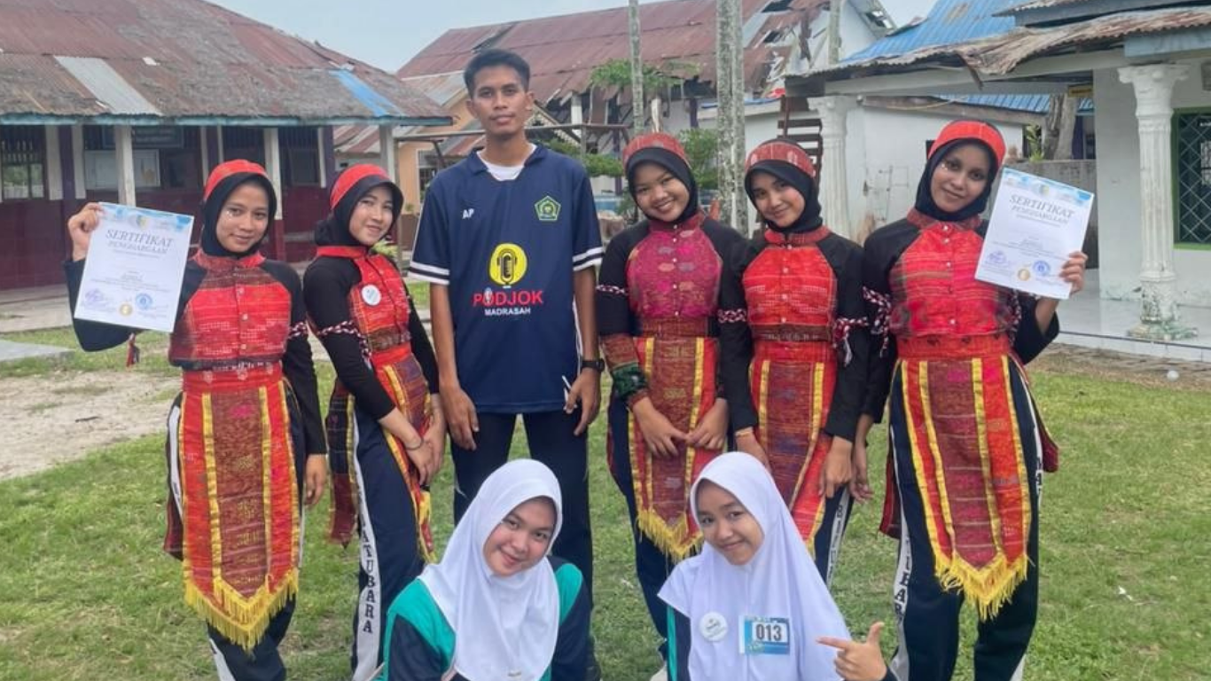 Kompak dan Energik, Grup Senam Siswi MAN Batubara Raih Dua Prestasi Sekaligus